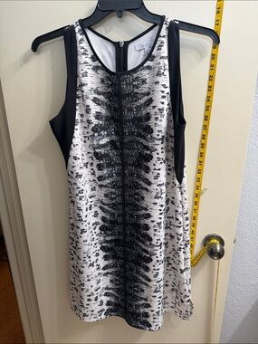 Black & White Sleeveless Patterned Mini 👗